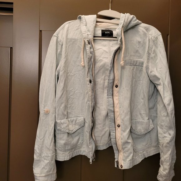 BDG Urban Outfitters Distress Light Denim Jacket - Medium - Picture 1 of 3